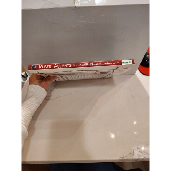 Rustic Accents for Your Home: 45 Projects from Vines  Twigs  Branch - VERY GOOD - Picture 3 of 4